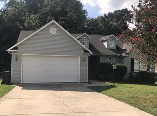 7 Clayton Way, Thomasville, NC 27360