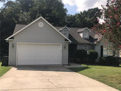 7 Clayton Way, Thomasville, NC, 27360