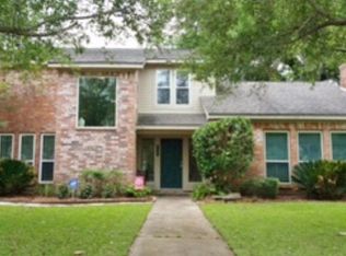 319 Huckleberry Dr, Lake Jackson, TX 77566