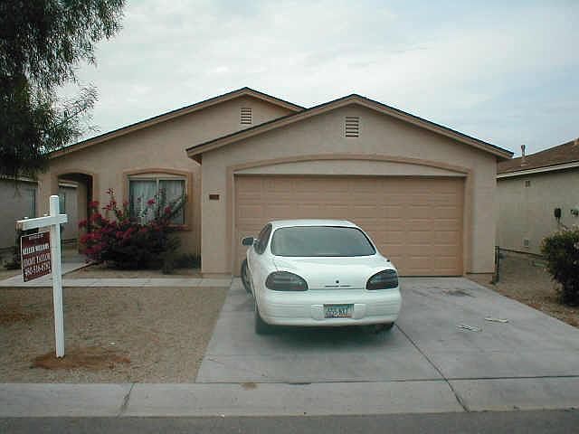 1st image of 1027 E DENIM Terrace