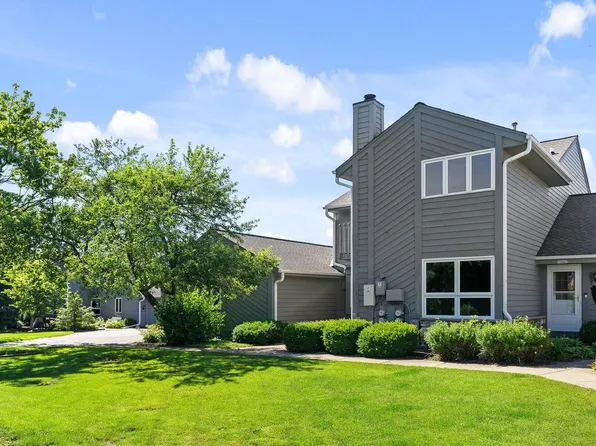 15647 West Brook DRIVE, New Berlin, WI 53151