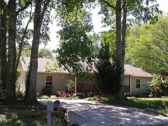 2nd image of 1012 Landrich Ln