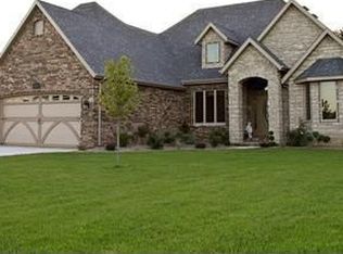 3261 W Rivulet Pass, Springfield, MO 65810