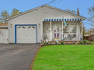 95 Fulton St, Keyport, NJ 07735