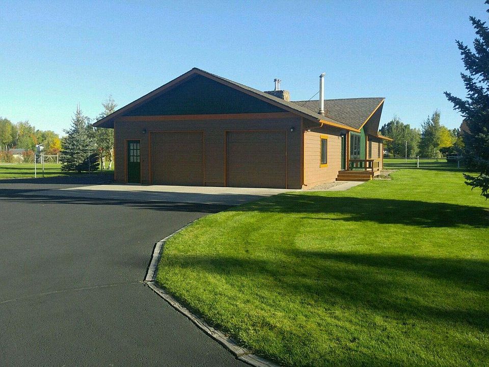 1st image of 450 Coulee Dr