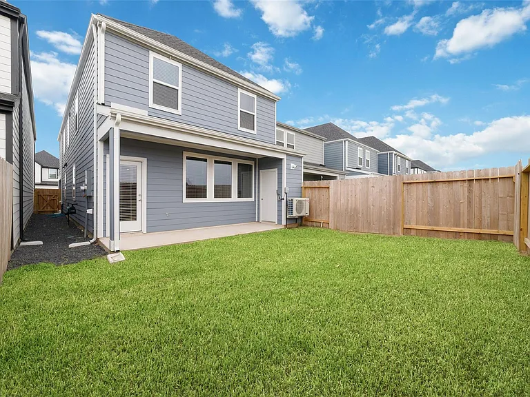 3530 Blue Mockingbird St — Photo 14