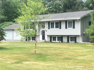 11 Oak Ridge Rd, Brunswick, ME 04011