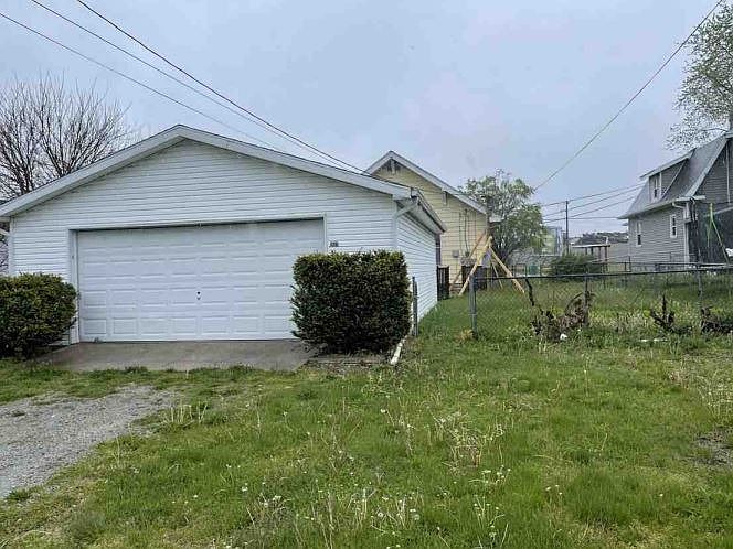 2nd image of 1619 S 14th St