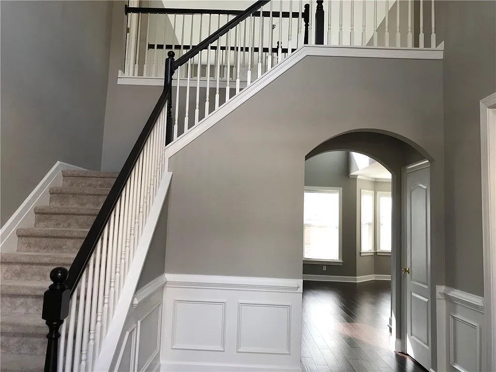 5 bed, 4.0 bath, 2942 sqft, $3,280 — Photo 4