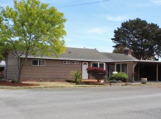 103 6th St, Myrtle Point, OR 97458