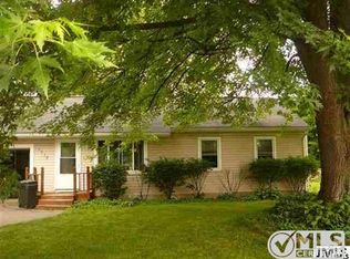 5678 Poplar Dr, Jackson, MI 49201