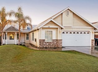 895 W Julia Way, Hanford, CA 93230