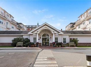 237 Fern St APT 103W, West Hartford, CT 06119