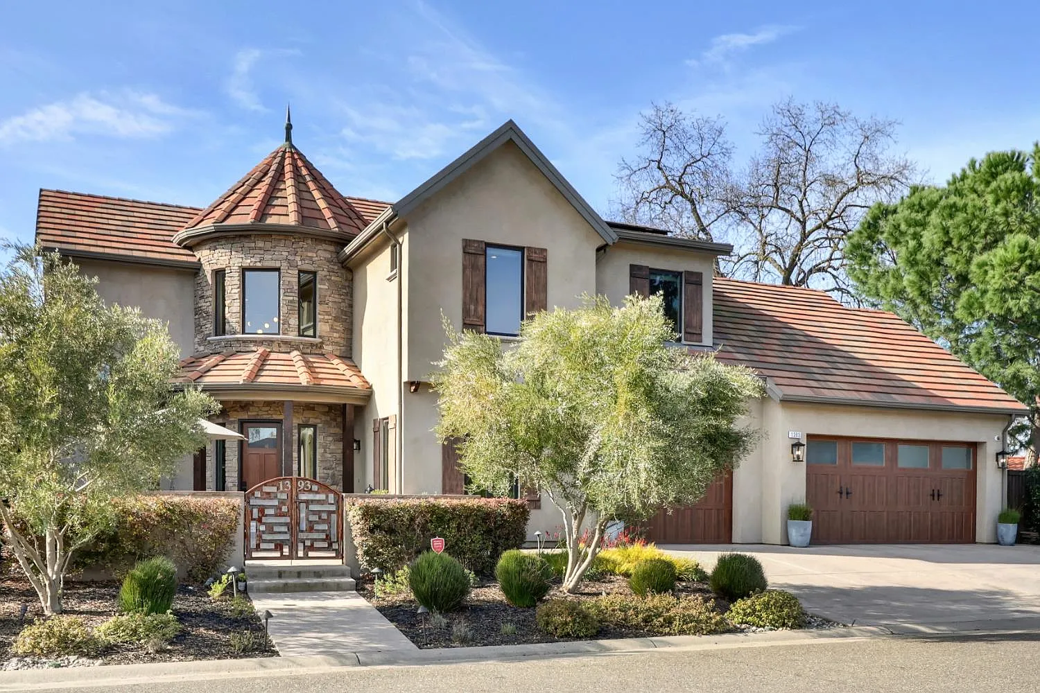 1393 Pars Oak Ln photo 1