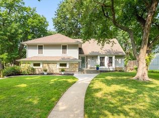 9932 Melrose St, Overland Park, KS 66214