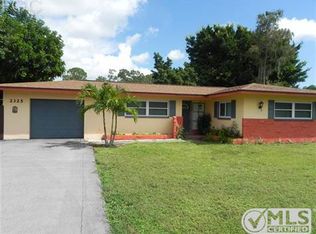 2325 Ephraim Ave, Fort Myers, FL 33907
