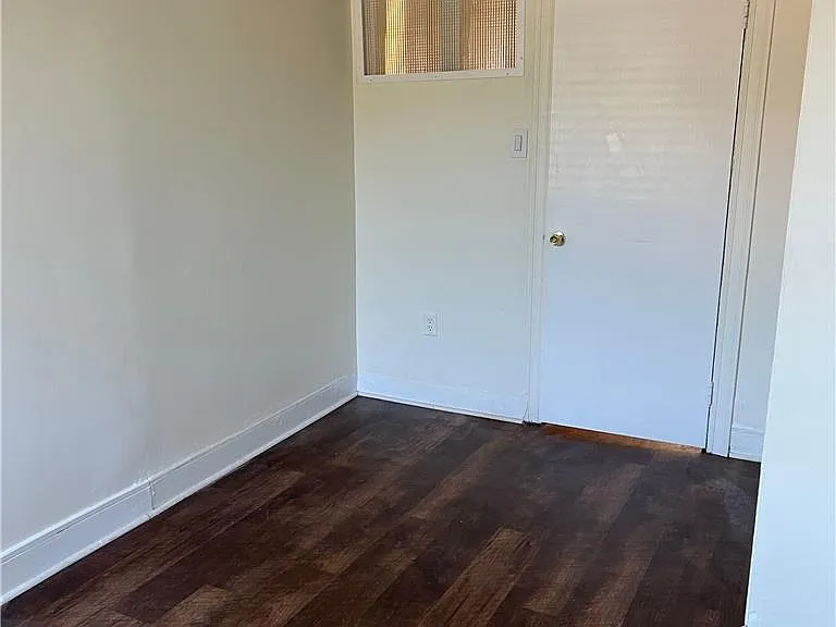 136 E Bushkill St #4 — Photo 15