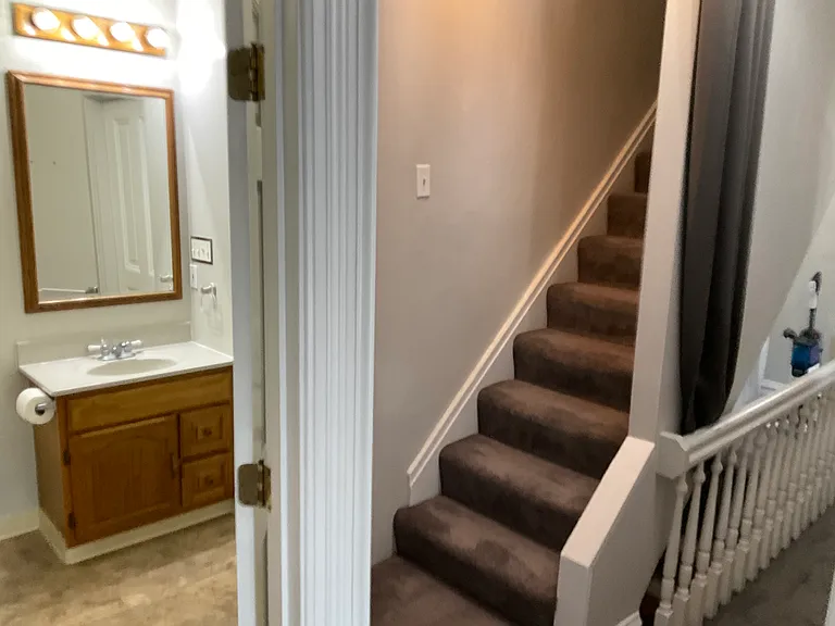 9 Holt St #2 — Photo 24