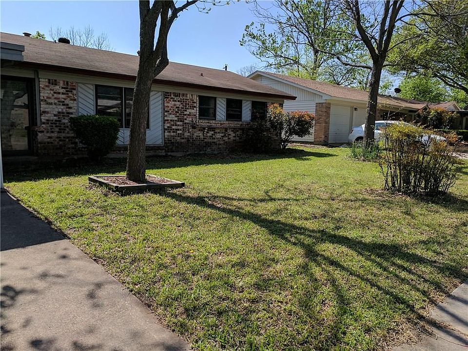 1st image of 3412 Bahamas Dr