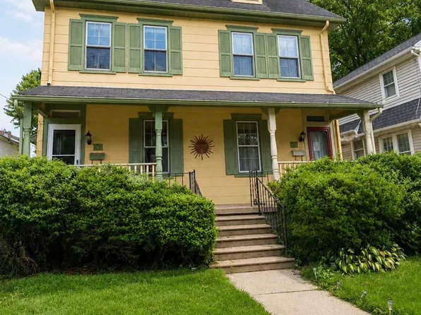232 W 2nd St, Moorestown, NJ 08057