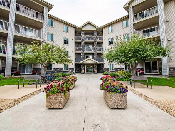 60 E Lawford Ave #310, Red Deer, AB T4R 3E9