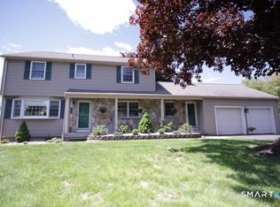 30 Valley View Dr, South Windsor, CT 06074