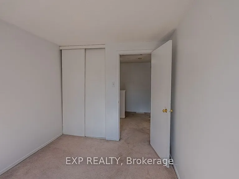 37 Forester Cres — Photo 20