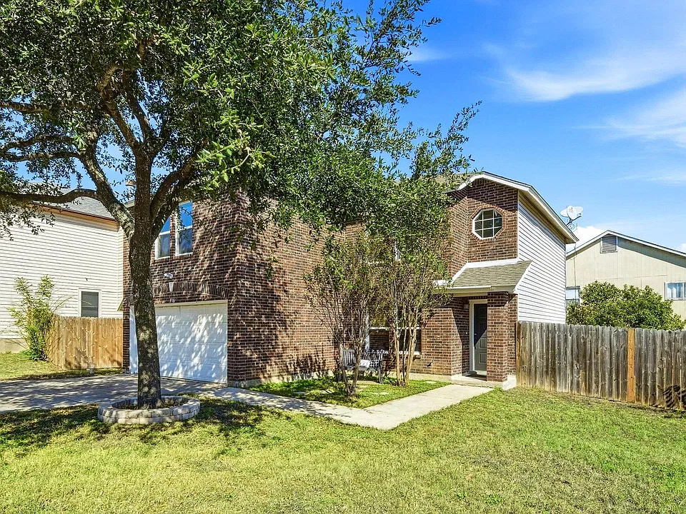 3318 High Cotton Way