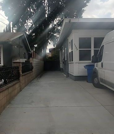 3rd image of 1333 S Park Ave