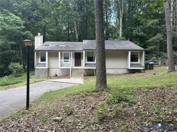 7368 Longview Dr, Richmond, VA 23225