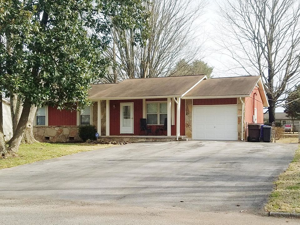 1st image of 1040 Brantley Dr