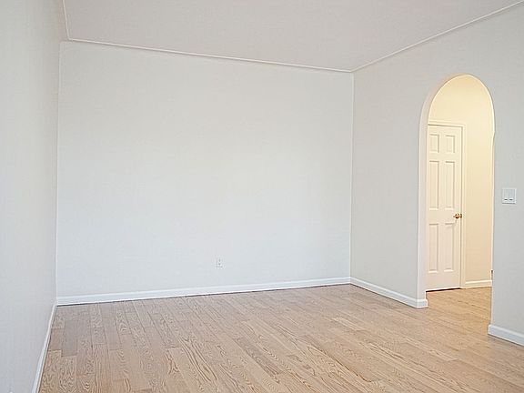 3rd image of 2357 31st Dr APT 6G