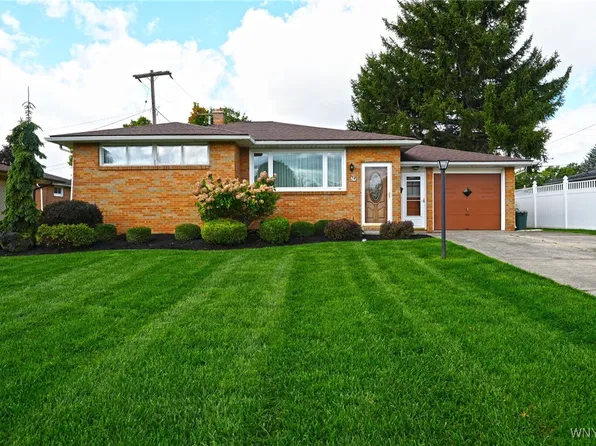 74 Gregory Dr, Buffalo, NY 14224