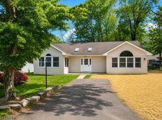 7 Lorettacong Dr, Jefferson Twp., NJ 07849