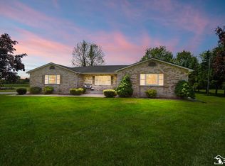 7792 S Huron River Dr, South Rockwood, MI 48179