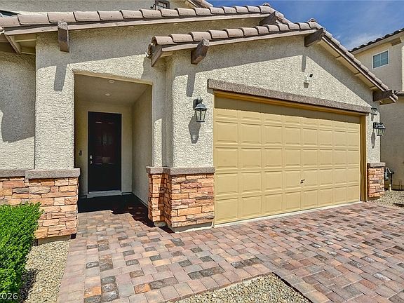 3rd image of 4728 Teton Peak Ct