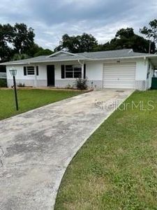615 2nd Ave, Lady Lake, FL, 32159