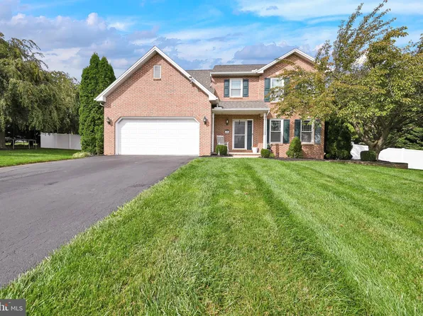 218 N Highland Dr, Shrewsbury, PA 17361