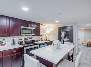 31 Winfield Ave, Jersey City, NJ 07305
