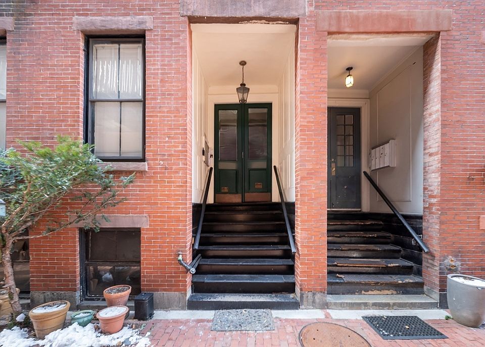 1st image of 6 Goodwin Pl APT B