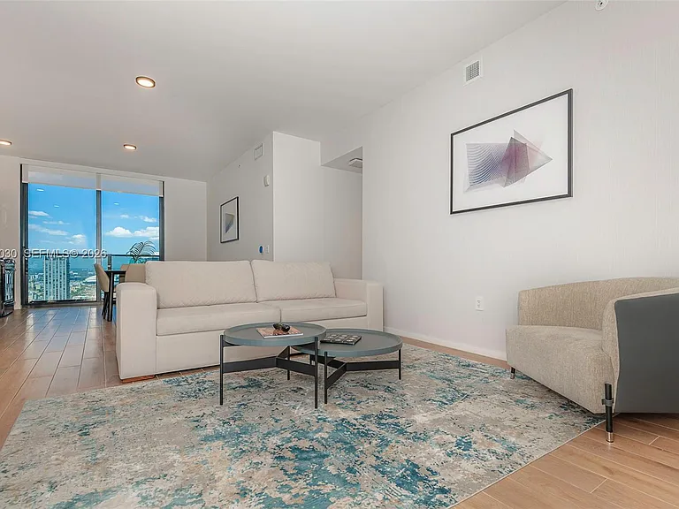 398 NE 5th St #4001 — Photo 36