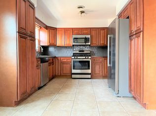 831 Willowbrook Rd, Staten Island, NY 10314