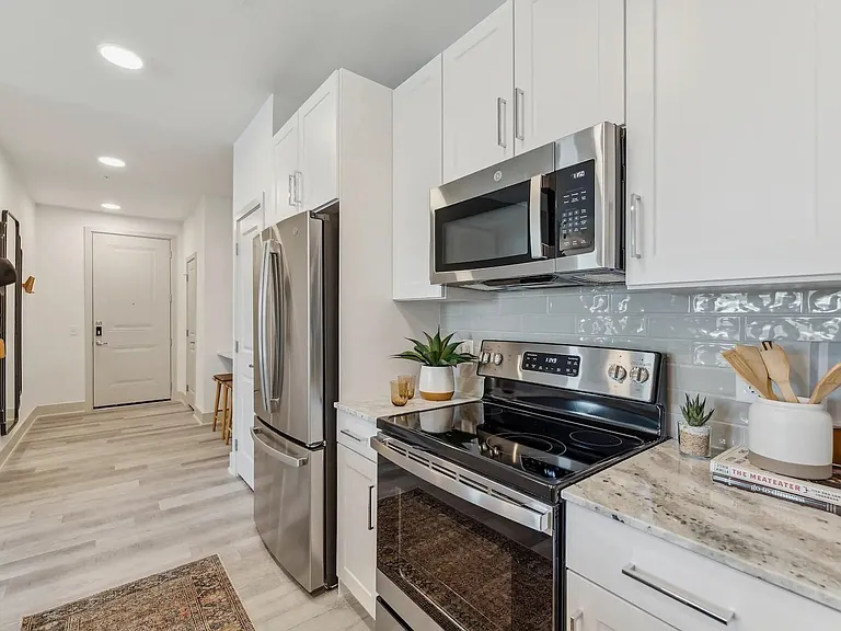 2020 Grandway Dr #5301 — Photo 6
