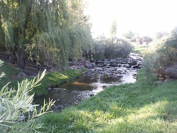 Little Dry Creek runs along the bike trail BEAUTIFUL!