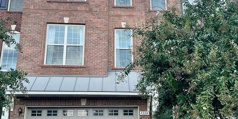 1st image of 43184 Ashville Heights Sq #1