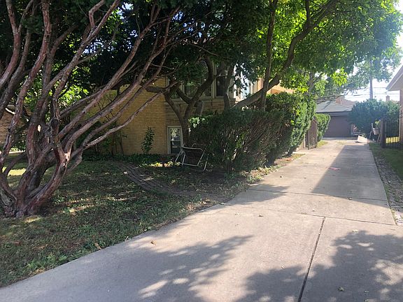 3rd image of 3811 Clarence Ave