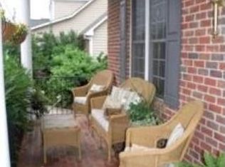 2724 Crystal Oaks Ln, Raleigh, NC 27614