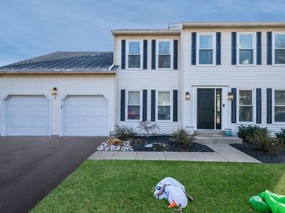 6 Opal Ct, Newtown, PA, 18940