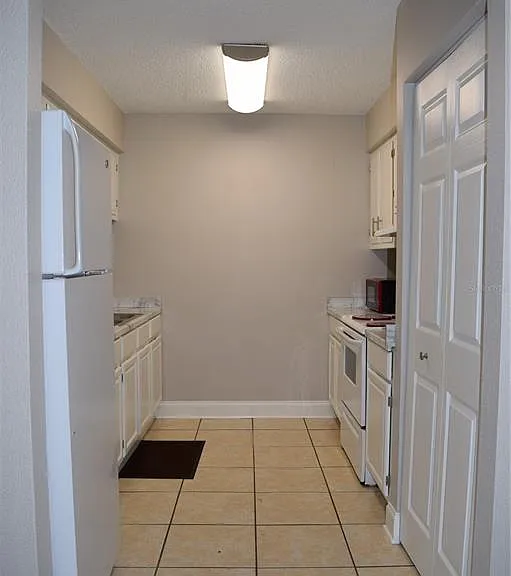 7423 SW 42nd Pl — Photo 9
