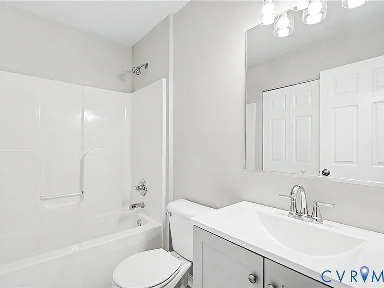 10017 Chartwood Ct — Photo 9